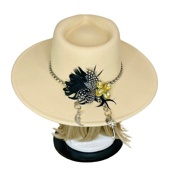 CUSTOM MADE: “Step Aside Darling, GG’s Here!” Camel and Diamond Big Wide Brim - Picture 6 of 9